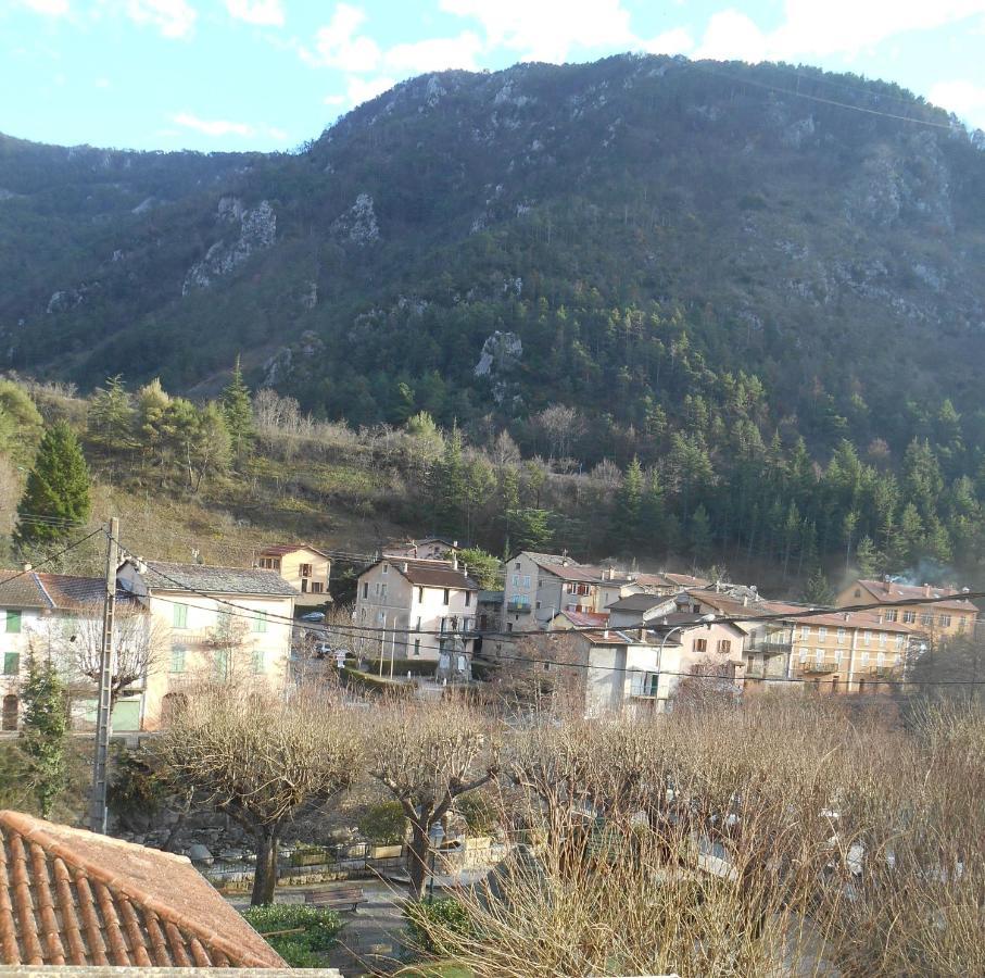 Fontan Studio Meuble Au Pied Du Mercantour מראה חיצוני תמונה